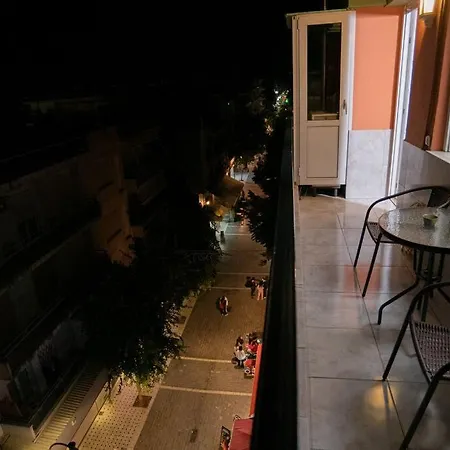 Διαμέρισμα Downtown Comfy *